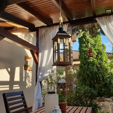 Haeuschen Viktoria Zamárdi