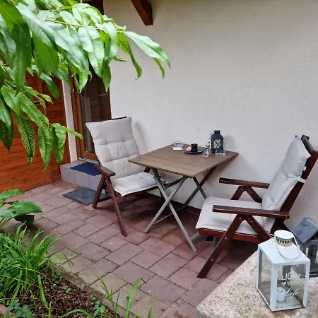 Haeuschen Viktoria *