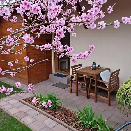 Haeuschen Viktoria Nyaraló Zamárdi