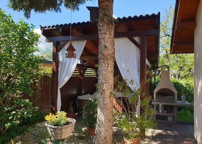 Semesterbostad Haeuschen Viktoria *